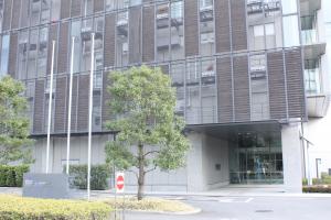 都産技研本部フジテレビ湾岸スタジオ側入口遠景